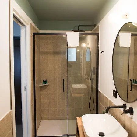 Le Terrazze Del Duca San Pietro ゲストハウス 4*